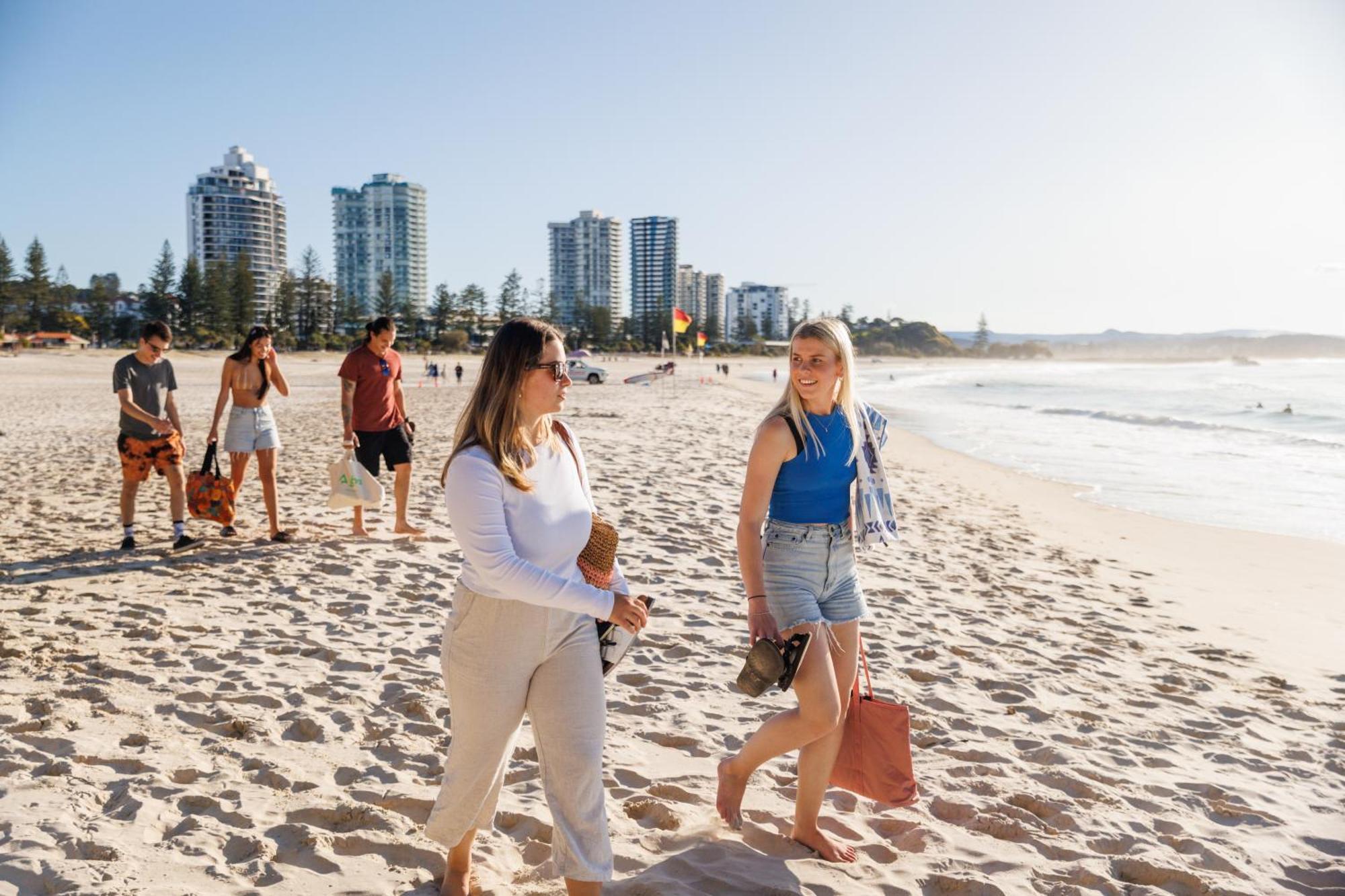 Yha Coolangatta Gold Coast Pansiyon Dış mekan fotoğraf
