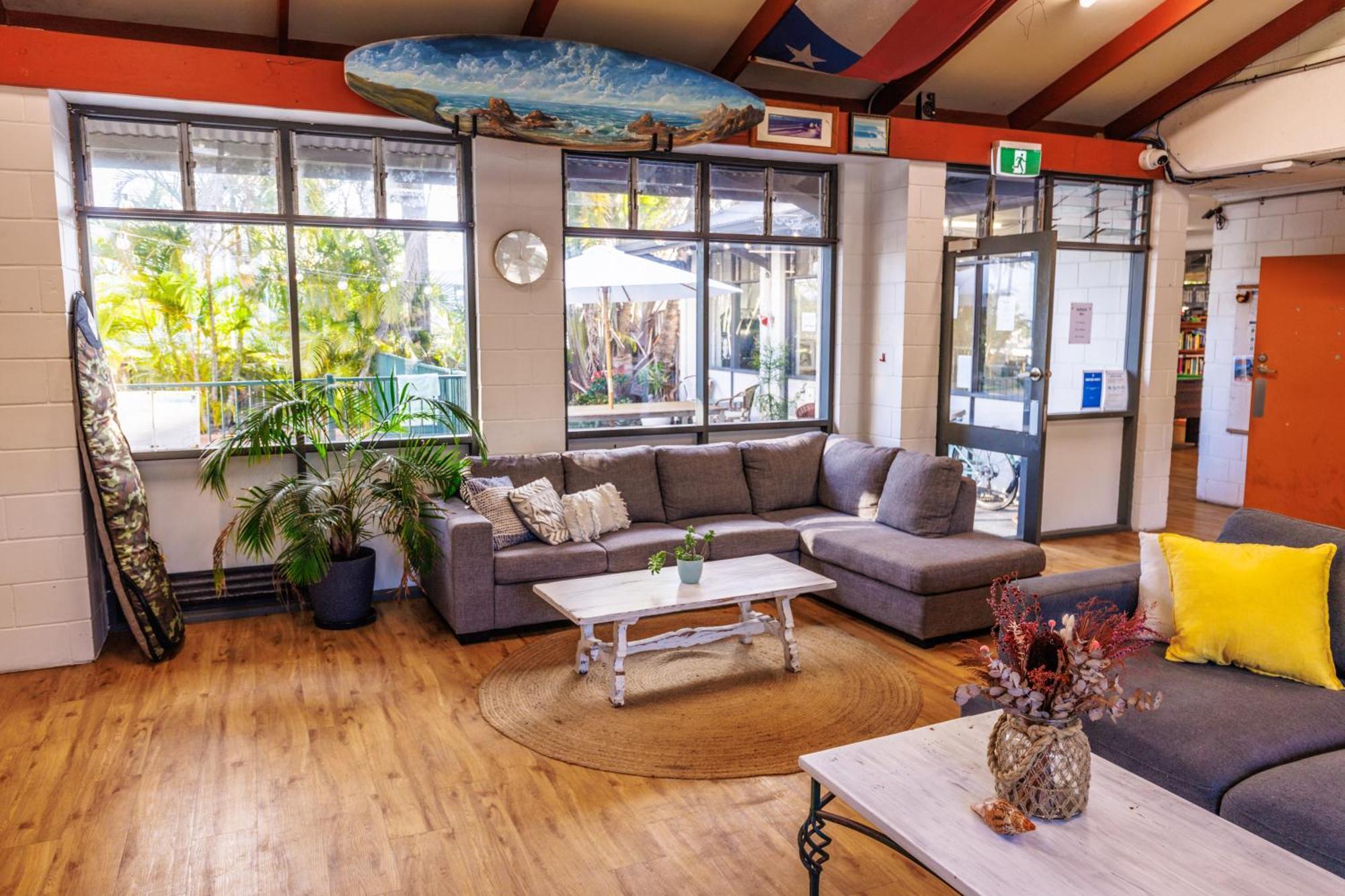 Yha Coolangatta Gold Coast Pansiyon Dış mekan fotoğraf