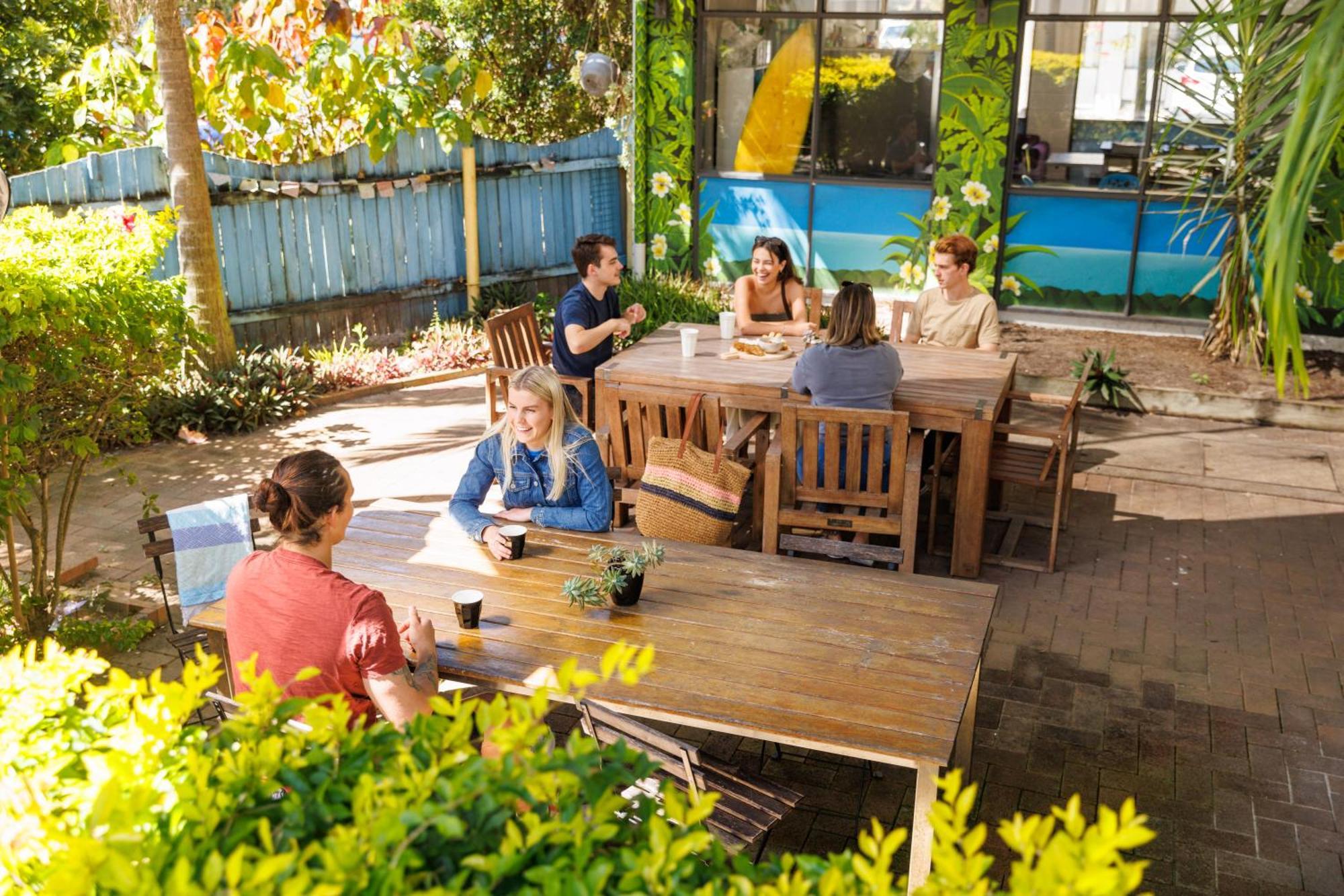 Yha Coolangatta Gold Coast Pansiyon Dış mekan fotoğraf