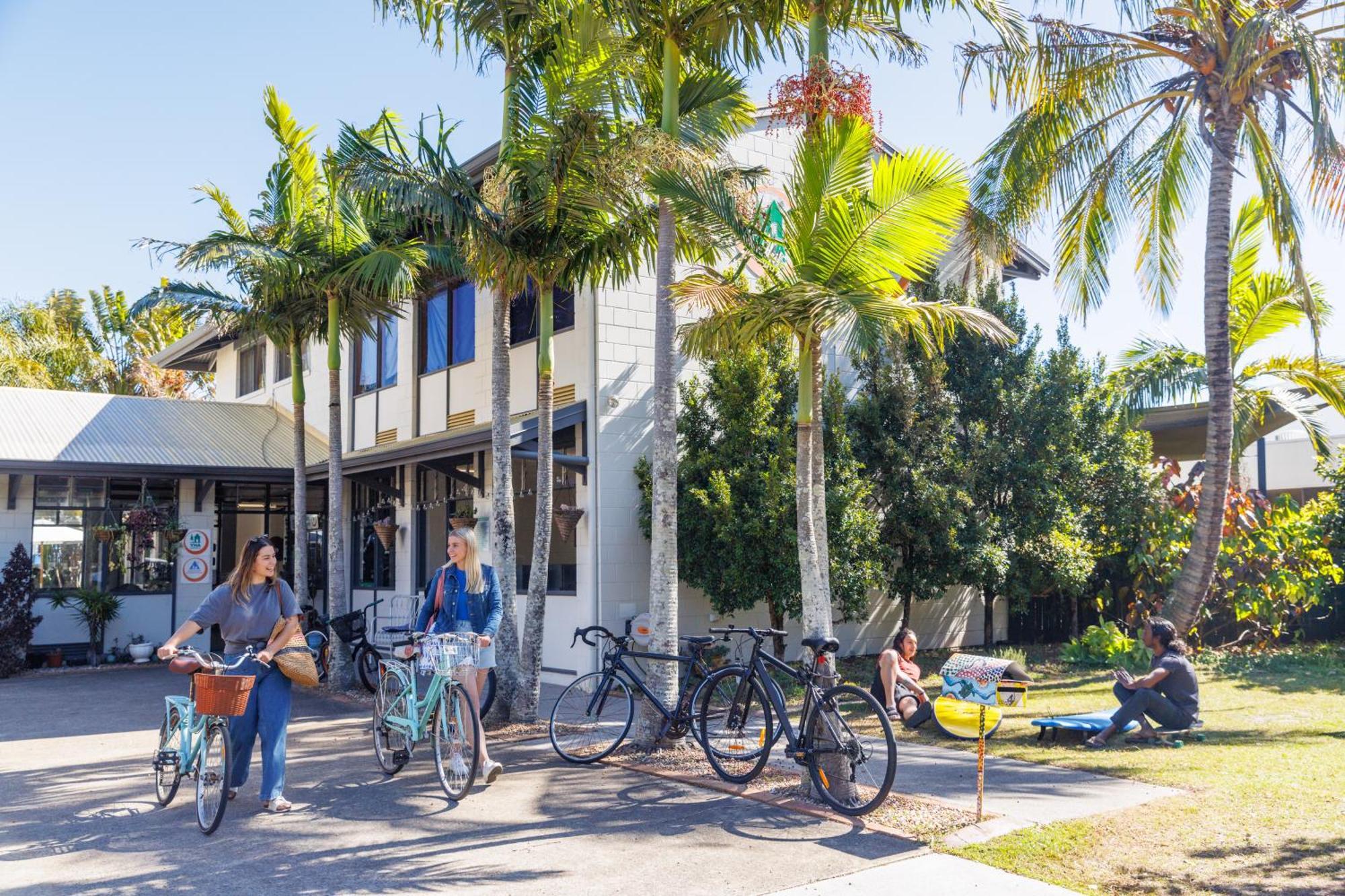 Yha Coolangatta Gold Coast Pansiyon Dış mekan fotoğraf